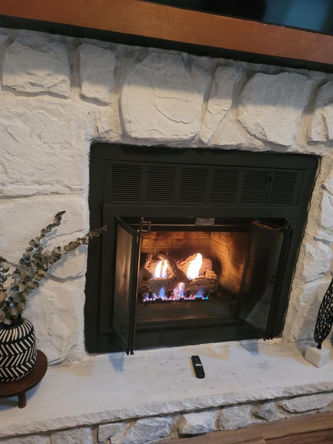 3 Bedroom Pet Friendly, Fireplace, Hot Tub, Near Holiday home Albrightsville